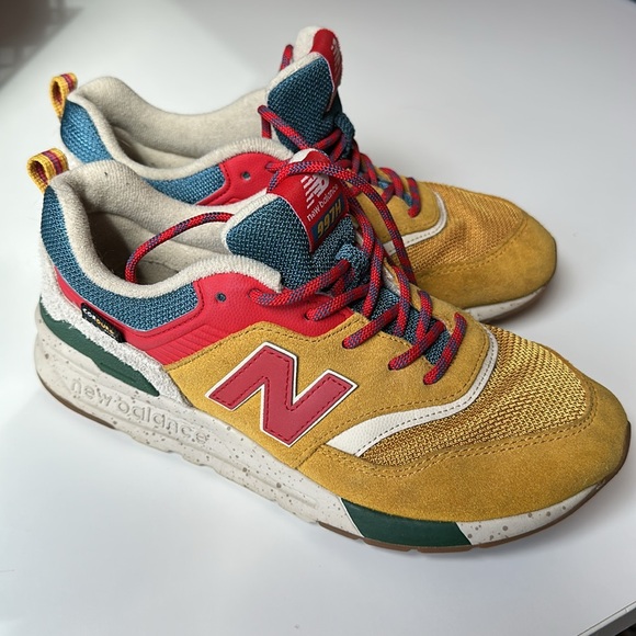 New Balance 997H Varsity Gold, multi, boys sneakers, size 6 - fit women, 7.5 - Picture 2 of 5